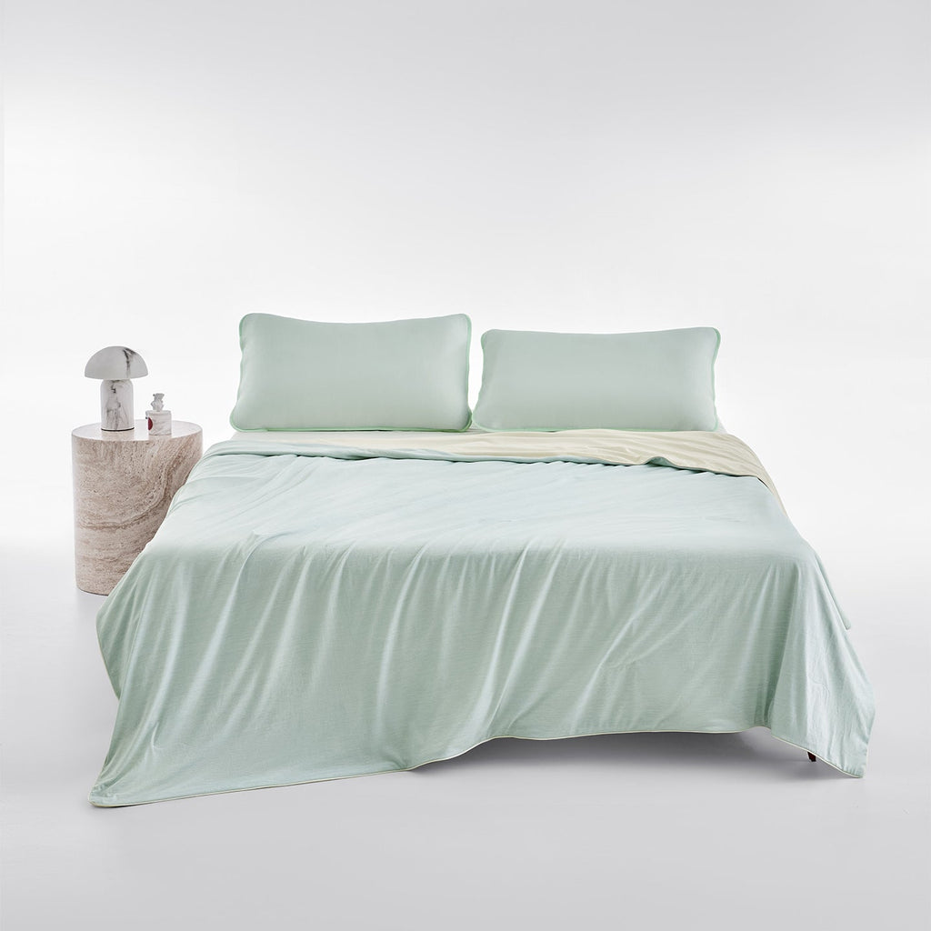 Cooling Breathable Double-Sided Fibre Summer Blanket
