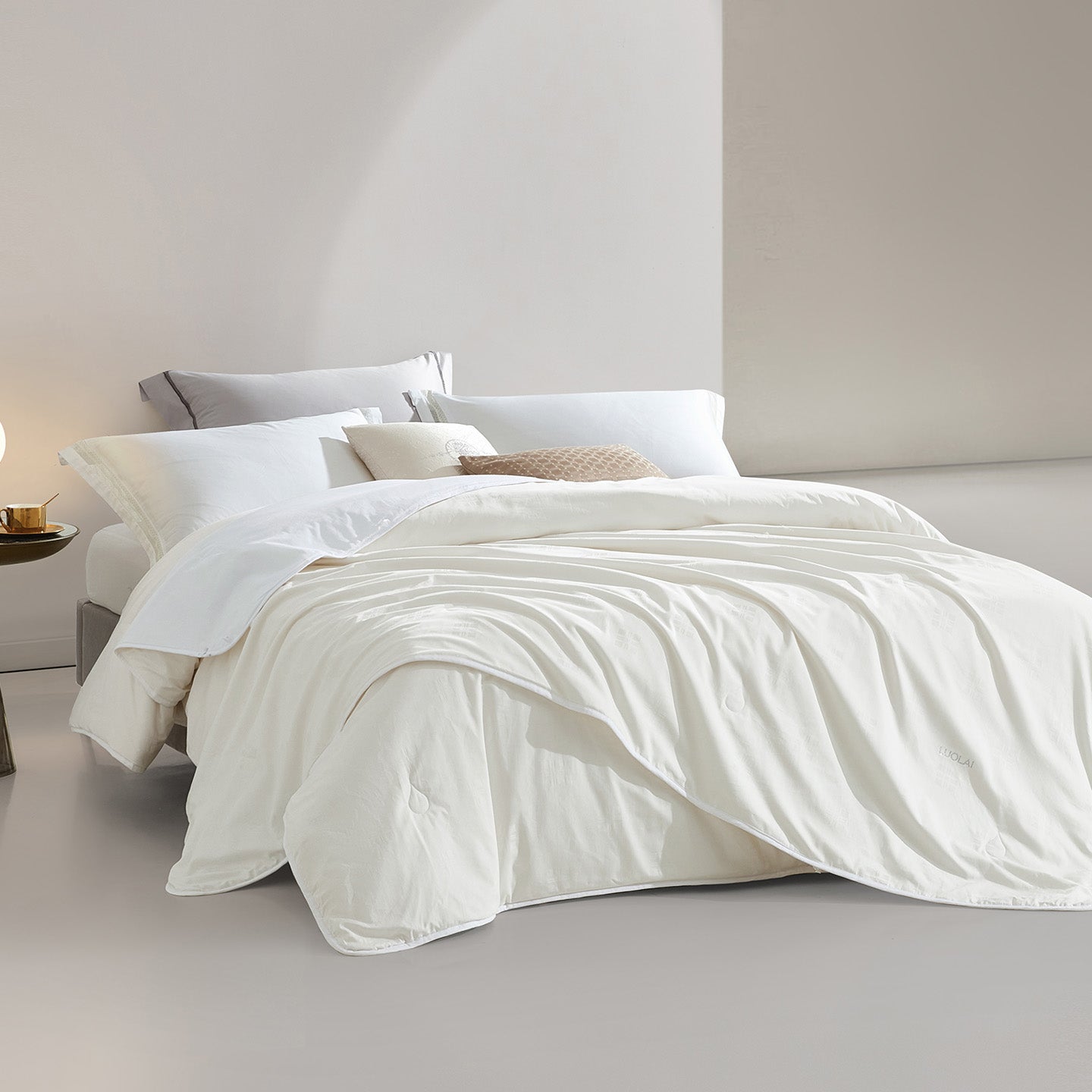 Washable All-Season Mulberry Silk Duvet - 10.5 TOG