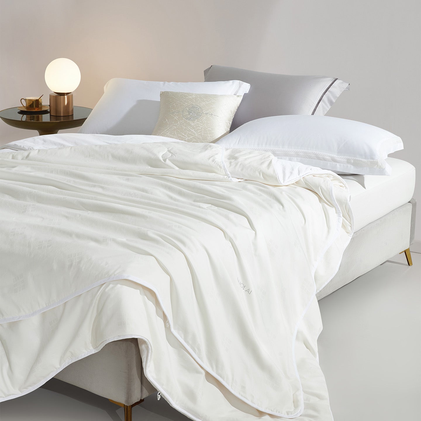 Jacquard Cotton Silk-Filled 2-in-1 Duvet