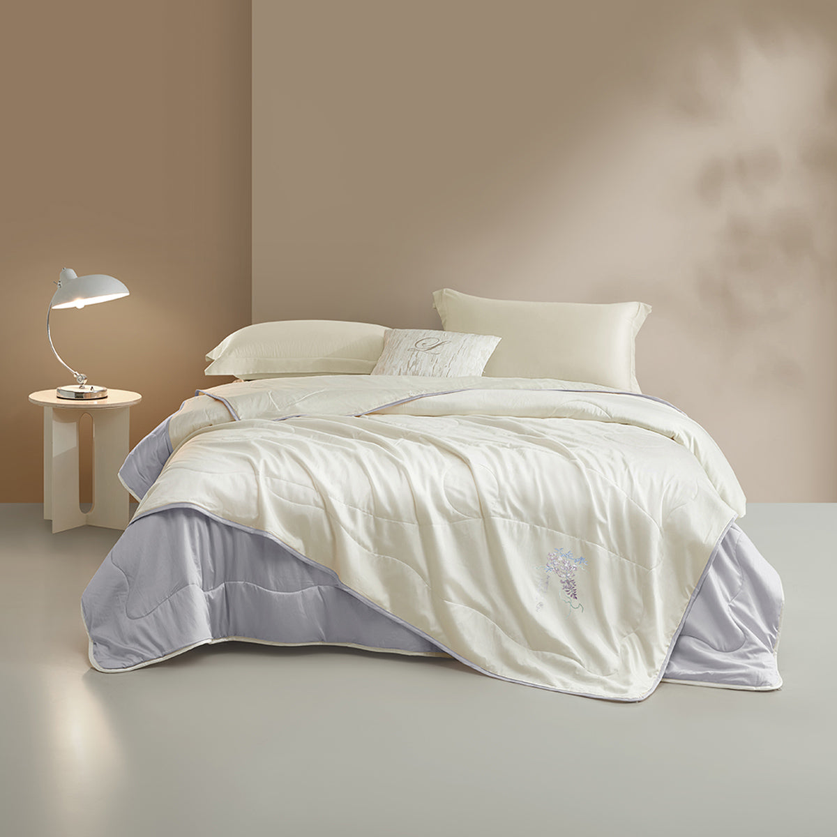 Wisteria Embroidered Silk-Filled 2-in-1 Duvet