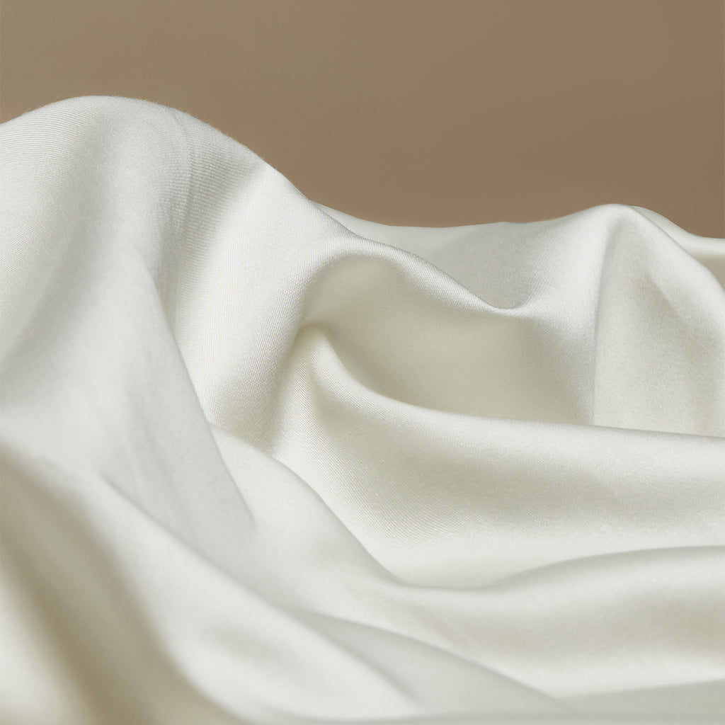 Wisteria Embroidered Silk-Filled 2-in-1 Duvet