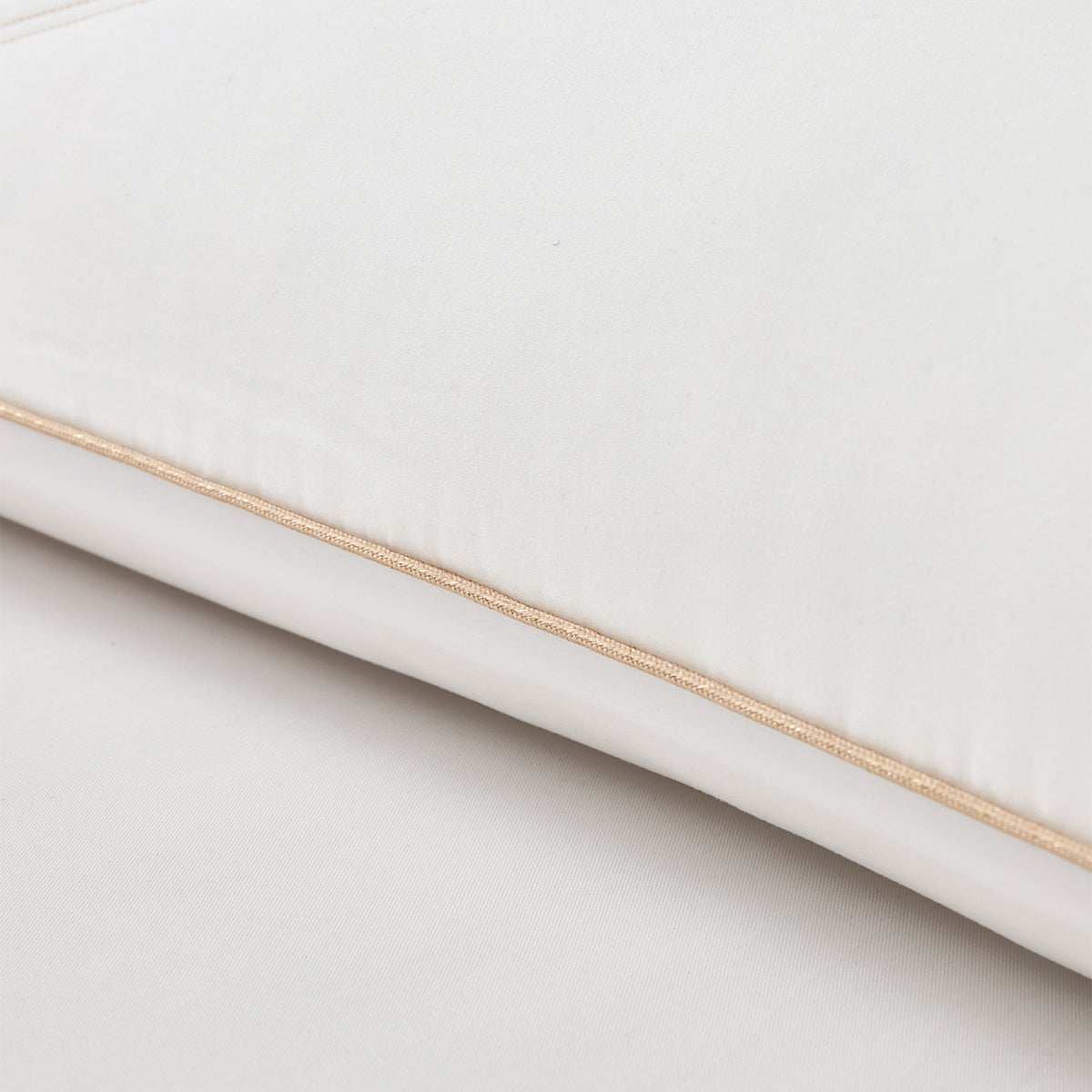 Mulberry Silk-Filled Soft Touch Pillow
