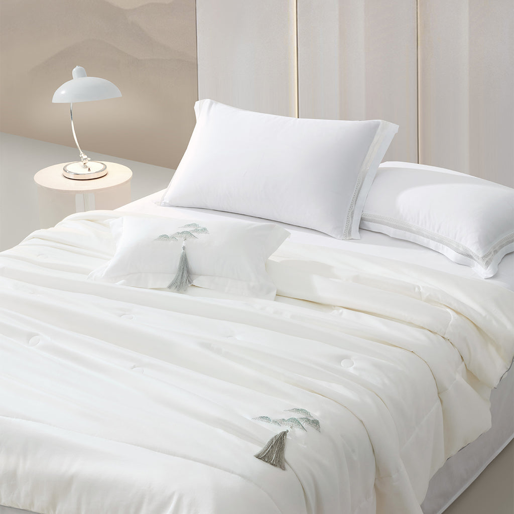 Landscape Embroidered Silk-Filled All-Season Duvet