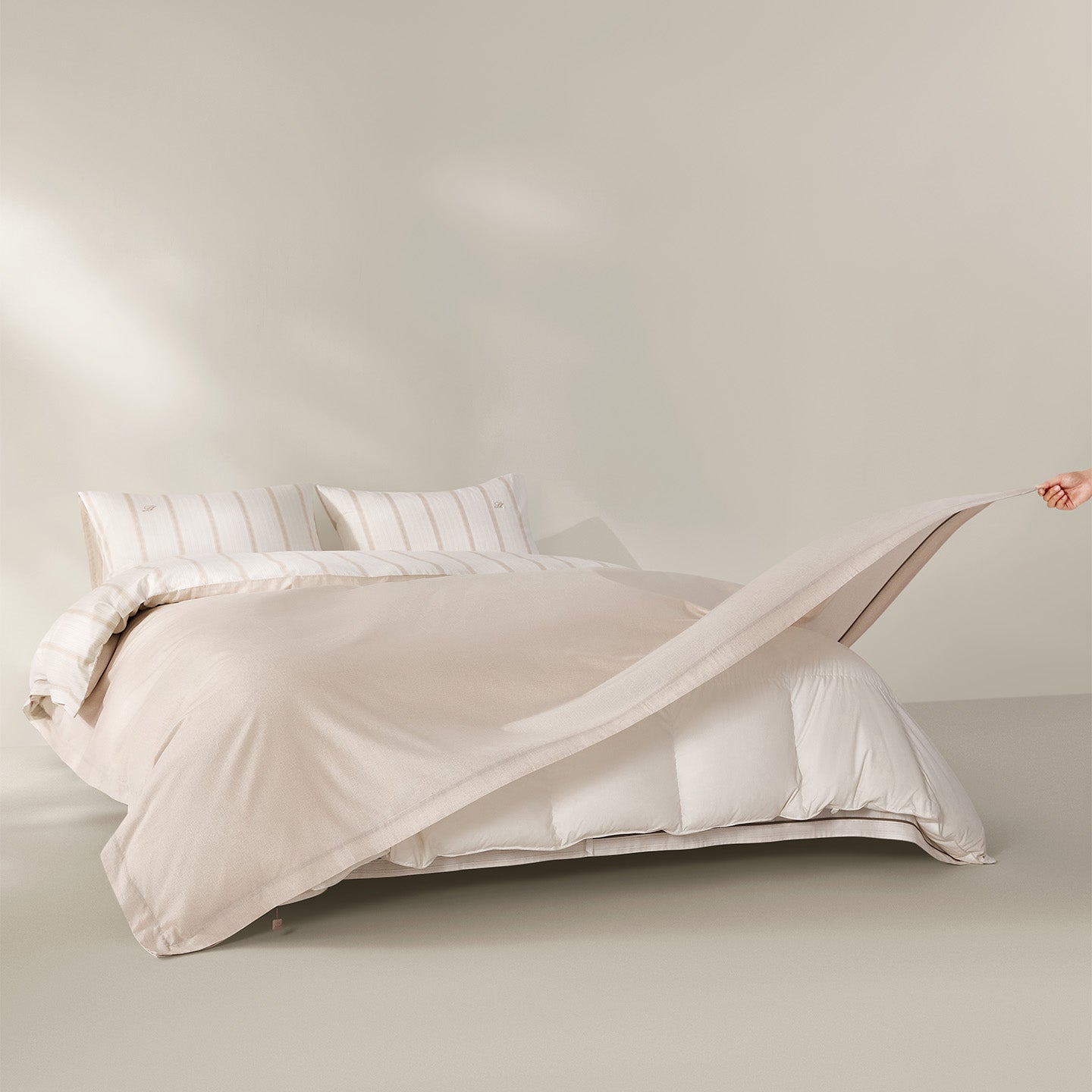 Antibacterial Reversible Cotton Bedding Set - 200 TC