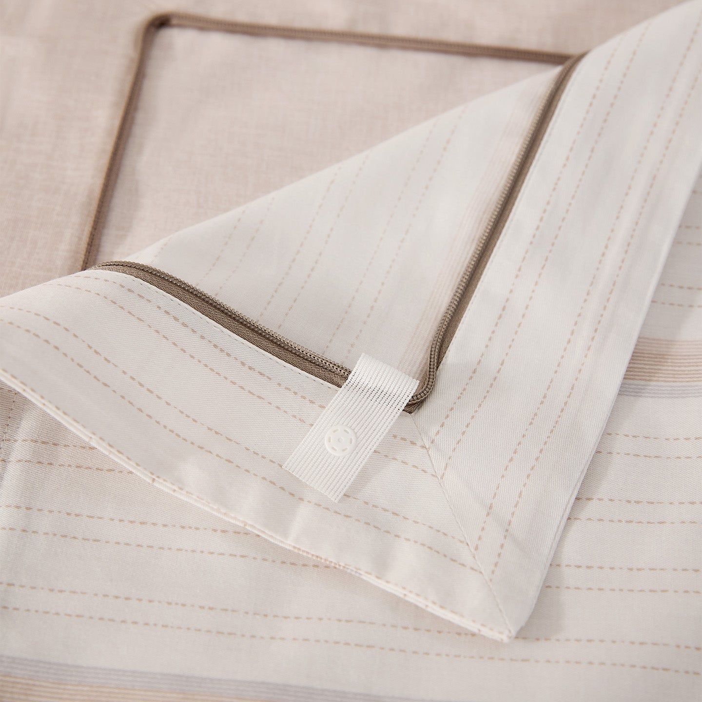 Antibacterial Reversible Cotton Bedding Set - 200 TC