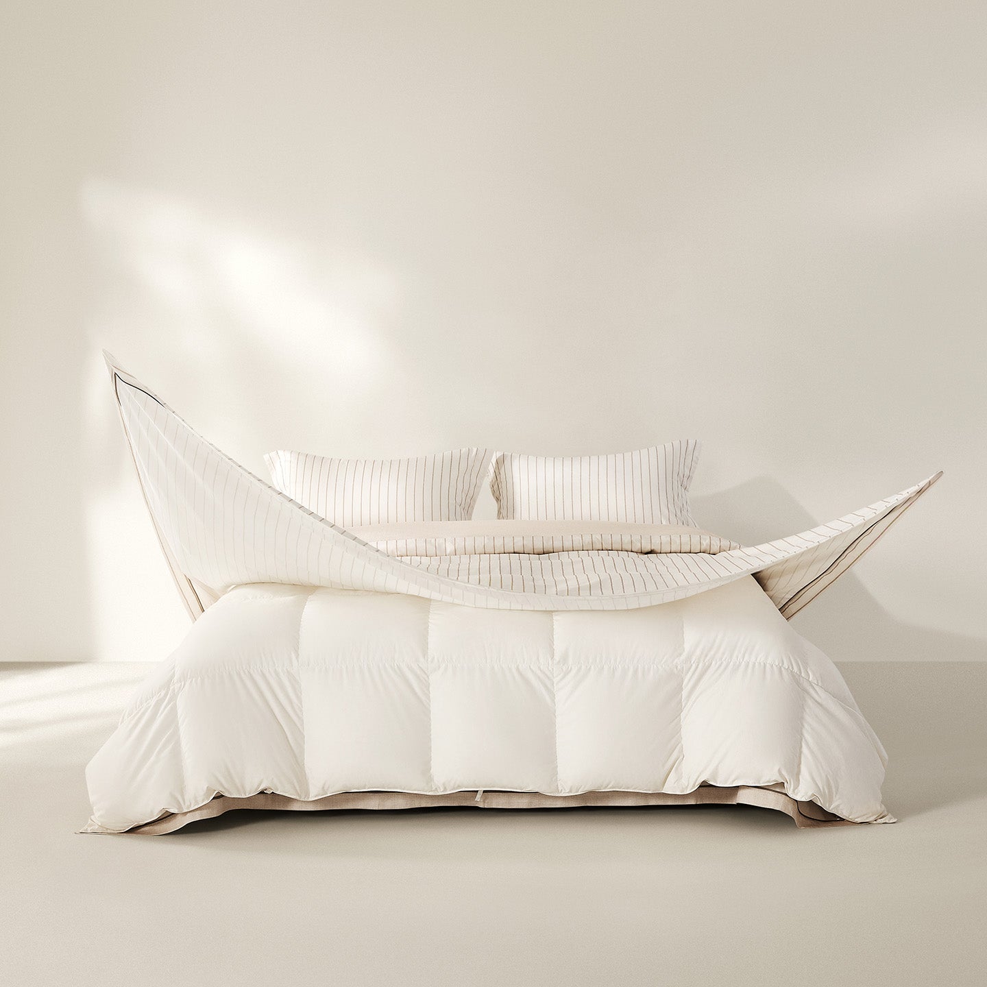 Reversible Easy-Care Stripe Cotton Bedding Set - 200 TC